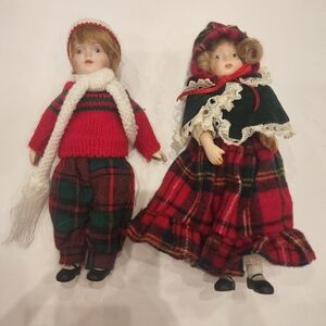 Plaid Holiday Dolls Set